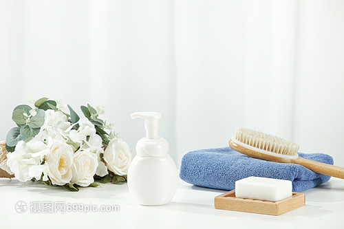 家居洗漱用品與家具的完美融合 實用與美觀的平衡之道